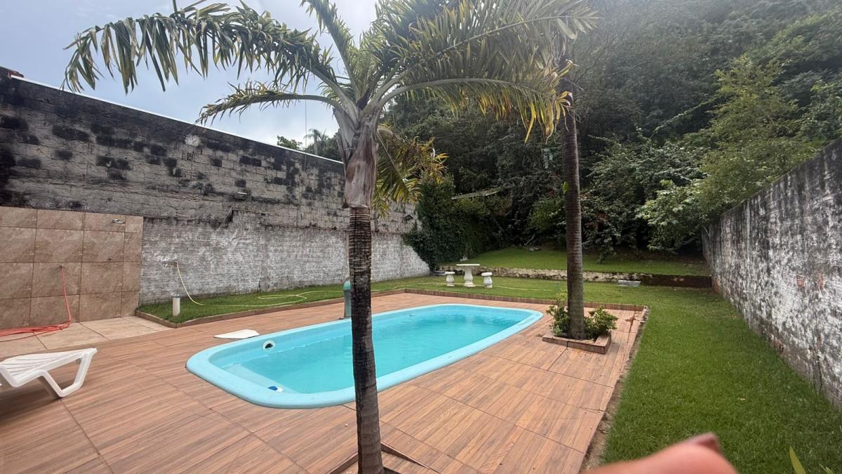 Casa com 3 quartos na laje no Bairro BNH
